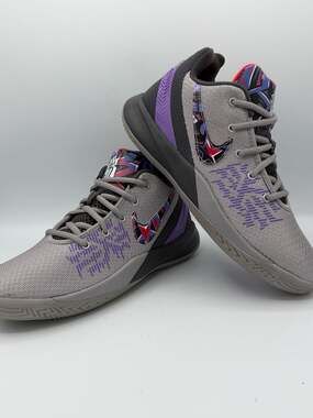 Nike Kyrie Flytrap 2 GS AQ3412-003 Grey Violet Youth 6Y Womens 7.5 NWOB
